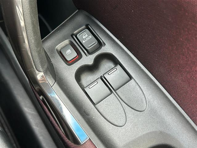 CR-Z αマスターレーベル 純正ナビ フルセグTV バックカメラ クルーズコントロール パドルシフト ECON 横滑り防止装置 ハーフレザーシート 純正17インチAW オートライト フォグランプ ETC スマートキー(26枚目)