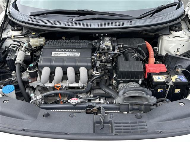 CR-Z αマスターレーベル 純正ナビ フルセグTV バックカメラ クルーズコントロール パドルシフト ECON 横滑り防止装置 ハーフレザーシート 純正17インチAW オートライト フォグランプ ETC スマートキー(39枚目)