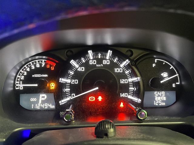 コペン ローブ　純正ナビ　フルセグＴＶ　ＤＶＤ再生　Ｂｌｕｅｔｏｏｔｈ接続　　バックカメラ　純正フロアマット　プッシュスタート　スマーコキー　アイドリングストップ　横滑り防止　　ＥＴＣ　ＬＥＤヘッドライト（10枚目）