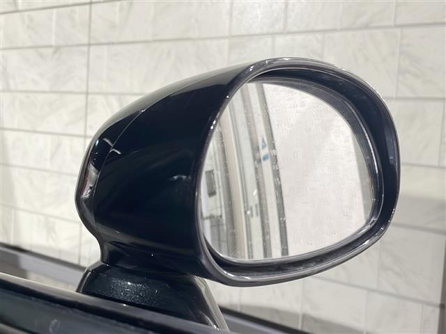 コペン ローブ　純正ナビ　フルセグＴＶ　ＤＶＤ再生　Ｂｌｕｅｔｏｏｔｈ接続　　バックカメラ　純正フロアマット　プッシュスタート　スマーコキー　アイドリングストップ　横滑り防止　　ＥＴＣ　ＬＥＤヘッドライト（31枚目）