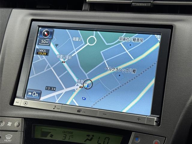 プリウス Ｓマイコーデ　純正ナビ　Ｂｌｕｅｔｏｏｔｈ接続　バックカメラ　ビルトインＥＴＣ　クルーズコントロール　コーナーセンサー　プッシュスタート　ステアリングリモコン　電動格納式ドアミラー　純正フロアマット　フォグランプ（2枚目）