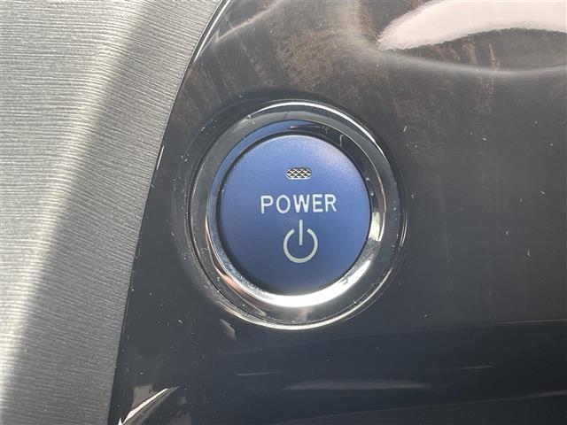 プリウス Ｓマイコーデ　純正ナビ　Ｂｌｕｅｔｏｏｔｈ接続　バックカメラ　ビルトインＥＴＣ　クルーズコントロール　コーナーセンサー　プッシュスタート　ステアリングリモコン　電動格納式ドアミラー　純正フロアマット　フォグランプ（14枚目）