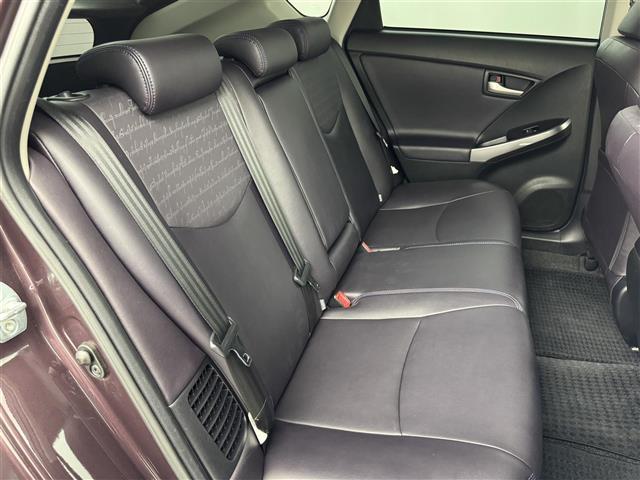 プリウス Ｓマイコーデ　純正ナビ　Ｂｌｕｅｔｏｏｔｈ接続　バックカメラ　ビルトインＥＴＣ　クルーズコントロール　コーナーセンサー　プッシュスタート　ステアリングリモコン　電動格納式ドアミラー　純正フロアマット　フォグランプ（16枚目）