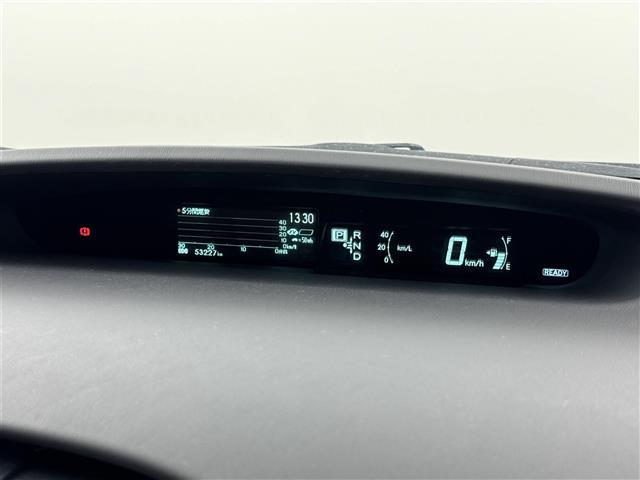 プリウス Ｓマイコーデ　純正ナビ　Ｂｌｕｅｔｏｏｔｈ接続　バックカメラ　ビルトインＥＴＣ　クルーズコントロール　コーナーセンサー　プッシュスタート　ステアリングリモコン　電動格納式ドアミラー　純正フロアマット　フォグランプ（22枚目）