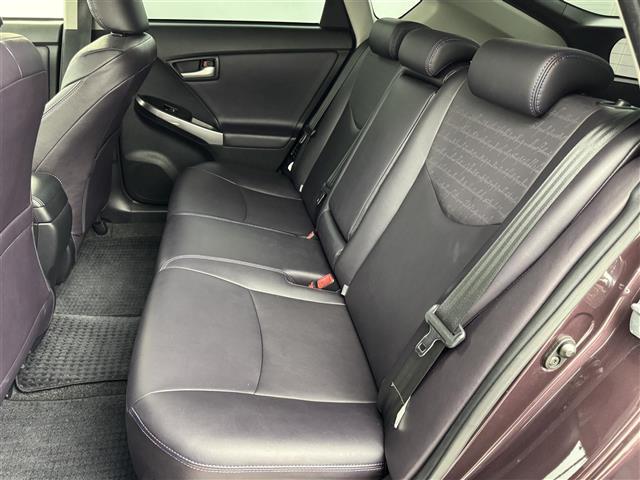 プリウス Ｓマイコーデ　純正ナビ　Ｂｌｕｅｔｏｏｔｈ接続　バックカメラ　ビルトインＥＴＣ　クルーズコントロール　コーナーセンサー　プッシュスタート　ステアリングリモコン　電動格納式ドアミラー　純正フロアマット　フォグランプ（35枚目）