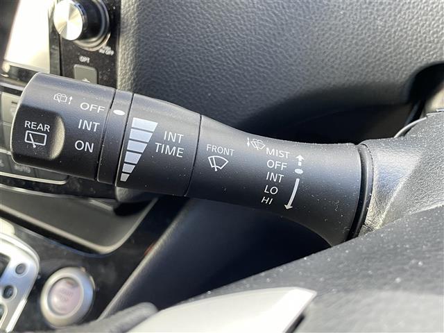 セレナ ハイウェイスター　Ｓ－ハイブリッド　純正ナビ　フルセグＴＶ　フリップダウンモニター　バックモニター　ＥＴＣ　レーンキープアシスト　両側電動スライドドア　スマートキー　プッシュスタート　クルーズコントロール　アイドリングストップ　ＨＩＤ（19枚目）