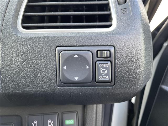 セレナ ハイウェイスター　Ｓ－ハイブリッド　純正ナビ　フルセグＴＶ　フリップダウンモニター　バックモニター　ＥＴＣ　レーンキープアシスト　両側電動スライドドア　スマートキー　プッシュスタート　クルーズコントロール　アイドリングストップ　ＨＩＤ（23枚目）