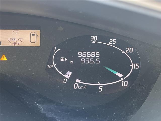 セレナ ハイウェイスター　Ｓ－ハイブリッド　純正ナビ　フルセグＴＶ　フリップダウンモニター　バックモニター　ＥＴＣ　レーンキープアシスト　両側電動スライドドア　スマートキー　プッシュスタート　クルーズコントロール　アイドリングストップ　ＨＩＤ（40枚目）