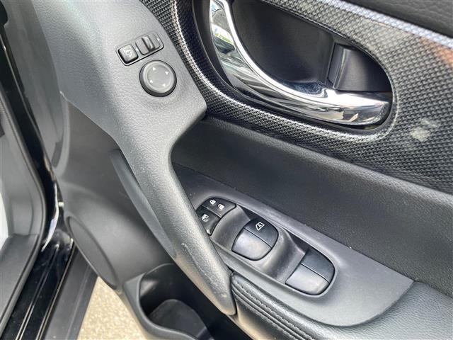 エクストレイル ２０Ｘ　切り替え４ＷＤ　ＳＤナビ　フルセグ　Ｂｌｕｅｔｏｏｔｈ　バックカメラ　ＥＴＣ　シートヒーター　ＬＥＤヘッドライト　純正１７インチＡＷ（18枚目）