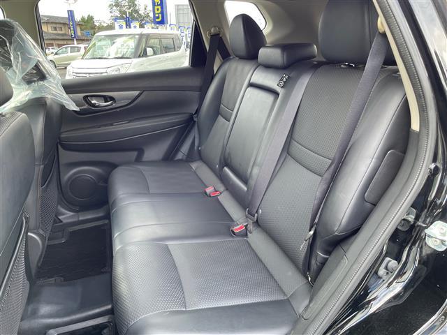 エクストレイル ２０Ｘ　切り替え４ＷＤ　ＳＤナビ　フルセグ　Ｂｌｕｅｔｏｏｔｈ　バックカメラ　ＥＴＣ　シートヒーター　ＬＥＤヘッドライト　純正１７インチＡＷ（24枚目）