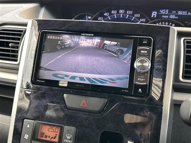 タント カスタムＸ　トップエディションＳＡＩＩＩ　禁煙車　ワンオーナー　衝突軽減ブレーキ　車線逸脱警報　誤発進抑制制御　オートハイビーム　先行車発進お知らせ　ナビ　ＴＶ　バックカメラ　オートライト　ＨＩＤヘッドライト　パワースライドドア　ハーフレザー（5枚目）