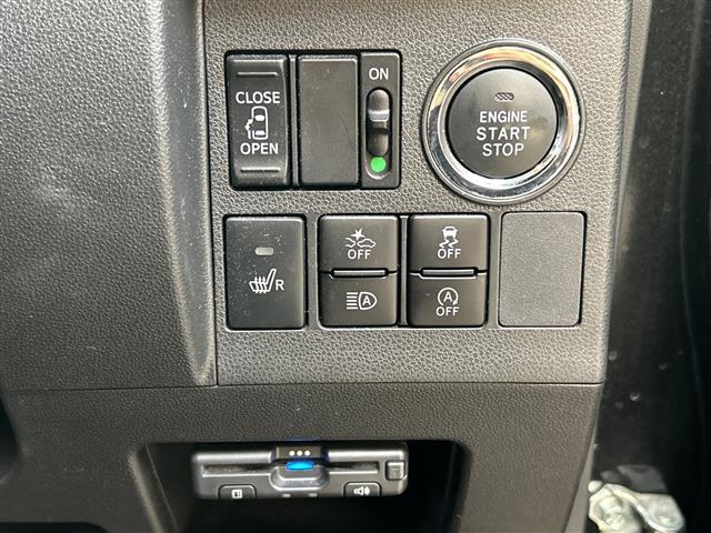 タント カスタムＸ　トップエディションＳＡＩＩＩ　禁煙車　ワンオーナー　衝突軽減ブレーキ　車線逸脱警報　誤発進抑制制御　オートハイビーム　先行車発進お知らせ　ナビ　ＴＶ　バックカメラ　オートライト　ＨＩＤヘッドライト　パワースライドドア　ハーフレザー（9枚目）