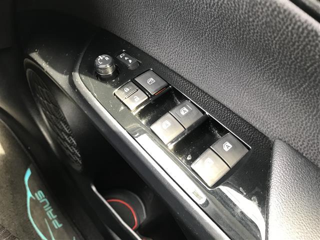 プリウス Ｓツーリングセレクション　禁煙車／カーナビ／Ｂｌｕｅｔｏｏｔｈ／スマートキー／プッシュスタート／バックカメラ／ＥＴＣ／ドライブレコーダー／コーナーセンサー／デジタルインナーミラー／ＴＯＭ’Ｓエアロ／オートライト／電格ミラー（26枚目）
