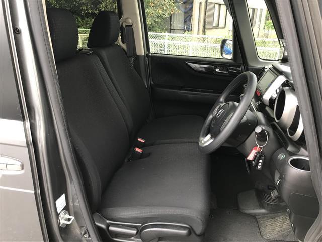 Ｎ－ＢＯＸカスタム Ｇ・Ｌパッケージ　禁煙車／カーナビ／Ｂｌｕｅｔｏｏｔｈ／スマートキー／プッシュスタート／バックカメラ／ＥＴＣ／片側パワースライドドア／チップアップシート／パワーウインドウ／オートライト／電格ミラー／サンシェード（10枚目）