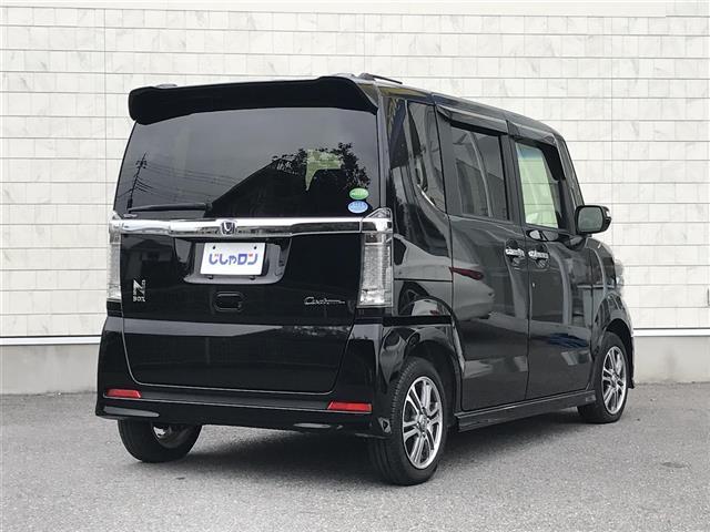 Ｎ－ＢＯＸカスタム Ｇ　ＳＳパッケージ　禁煙車／カーナビ／Ｂｌｕｅｔｏｏｔｈ／スマートキー／プッシュスタート／バックカメラ／片側パワースライドドア／ＥＴＣ／チップアップシート／シートヒーター／ステアリングリモコン／オートライト（6枚目）