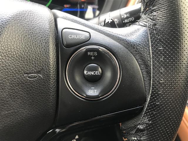ヴェゼル ハイブリッドＺ　禁煙車／カーナビ／Ｂｌｕｅｔｏｏｔｈ／スマートキー／プッシュスタート／バックカメラ／ＥＴＣ／衝突軽減システム／クルーズコントロール／シートヒーター／チップアップシート／ルーフレール／オートライト（11枚目）