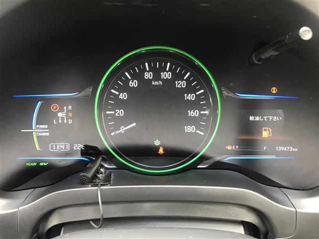 ヴェゼル ハイブリッドＺ　禁煙車／カーナビ／Ｂｌｕｅｔｏｏｔｈ／スマートキー／プッシュスタート／バックカメラ／ＥＴＣ／衝突軽減システム／クルーズコントロール／シートヒーター／チップアップシート／ルーフレール／オートライト（12枚目）