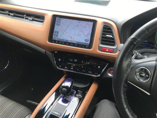 ヴェゼル ハイブリッドＺ　禁煙車／カーナビ／Ｂｌｕｅｔｏｏｔｈ／スマートキー／プッシュスタート／バックカメラ／ＥＴＣ／衝突軽減システム／クルーズコントロール／シートヒーター／チップアップシート／ルーフレール／オートライト（17枚目）