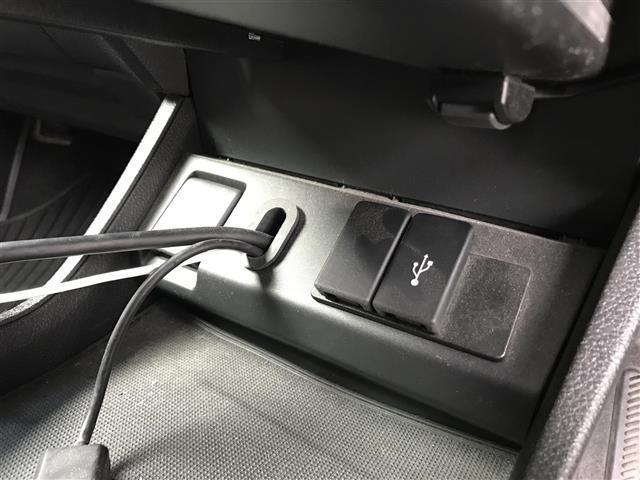 ヴェゼル ハイブリッドＺ　禁煙車／カーナビ／Ｂｌｕｅｔｏｏｔｈ／スマートキー／プッシュスタート／バックカメラ／ＥＴＣ／衝突軽減システム／クルーズコントロール／シートヒーター／チップアップシート／ルーフレール／オートライト（20枚目）