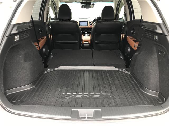 ヴェゼル ハイブリッドＺ　禁煙車／カーナビ／Ｂｌｕｅｔｏｏｔｈ／スマートキー／プッシュスタート／バックカメラ／ＥＴＣ／衝突軽減システム／クルーズコントロール／シートヒーター／チップアップシート／ルーフレール／オートライト（31枚目）