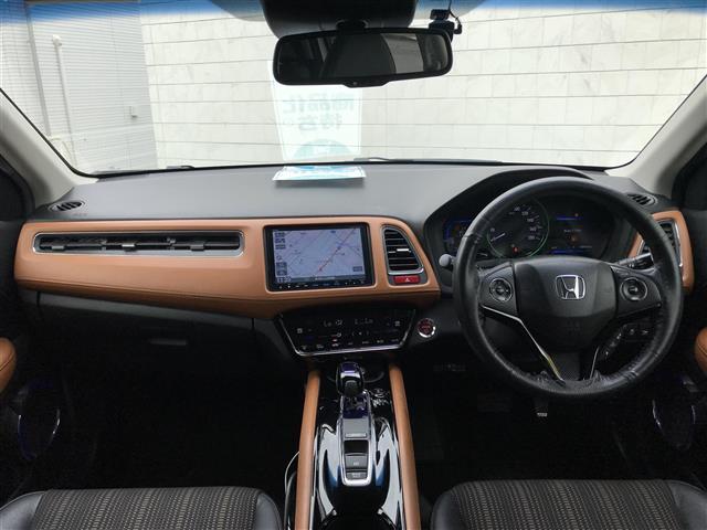 ヴェゼル ハイブリッドＺ　禁煙車／カーナビ／Ｂｌｕｅｔｏｏｔｈ／スマートキー／プッシュスタート／バックカメラ／ＥＴＣ／衝突軽減システム／クルーズコントロール／シートヒーター／チップアップシート／ルーフレール／オートライト（32枚目）