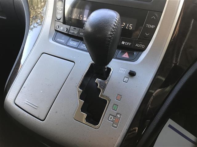 ヴェルファイア ２．４Ｚ　禁煙車／カーナビ／Ｂｌｕｅｔｏｏｔｈ／スマートキー／プッシュスタート／バックカメラ／ＥＴＣ／両側パワースライドドア／コーナーセンサー／フリップダウンモニター／オートライト／ステアリングリモコン（16枚目）