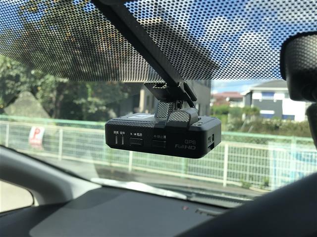 プリウスアルファ G 禁煙車/カーナビ/Bluetooth/スマートキー/プッシュスタート/バックカメラ/ETC/クルーズコントロール/ドライブレコーダー/ステアリングリモコン/オートライト/電格ミラー/防眩ミラー(24枚目)