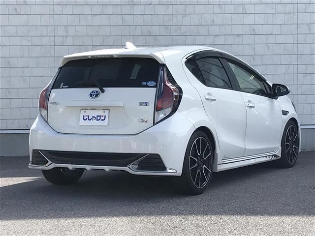アクア G G’s 禁煙車/カーオーディオ/スマートキー/バックカメラ/ETC/クルーズコントロール/シートヒーター/オートライト/電格ミラー/防眩ミラー(6枚目)