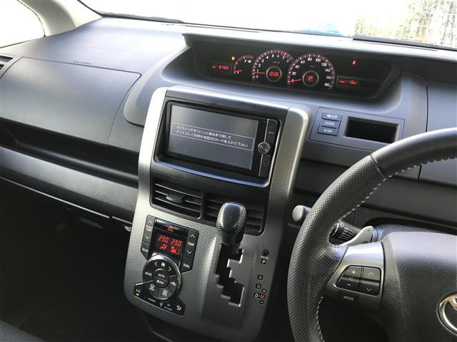 ヴォクシー ZS 煌Z 禁煙車/カーナビ/Bluetooth/スマートキー/プッシュスタート/バックカメラ/ETC/両側パワースライドドア/ドライブレコーダー/チップアップシート/オートライト/電格ミラー/防眩ミラー(15枚目)