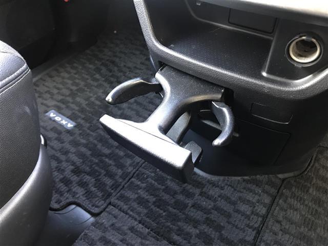 ヴォクシー ZS 煌Z 禁煙車/カーナビ/Bluetooth/スマートキー/プッシュスタート/バックカメラ/ETC/両側パワースライドドア/ドライブレコーダー/チップアップシート/オートライト/電格ミラー/防眩ミラー(16枚目)