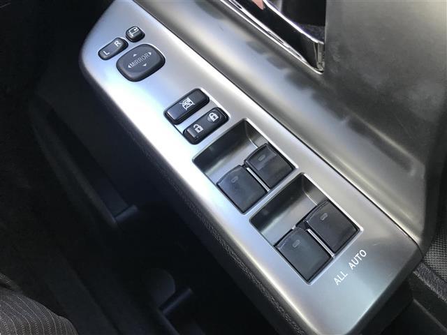 ヴォクシー ZS 煌Z 禁煙車/カーナビ/Bluetooth/スマートキー/プッシュスタート/バックカメラ/ETC/両側パワースライドドア/ドライブレコーダー/チップアップシート/オートライト/電格ミラー/防眩ミラー(20枚目)