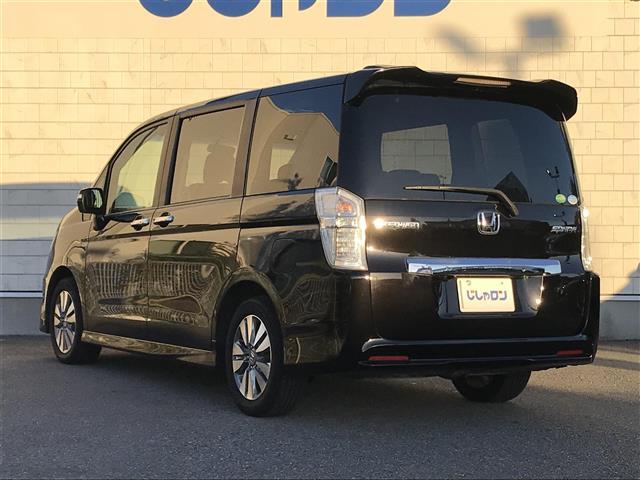 ステップワゴンスパーダ Ｚ　禁煙車／カーナビ／スマートキー／バックカメラ／両側パワースライドドア／ＥＴＣ／アイドリングストップ／フリップダウンモニター／チップアップシート／ステアリングリモコン／パドルシフト／オートライト（7枚目）