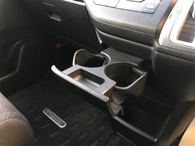 ステップワゴンスパーダ Ｚ　禁煙車／カーナビ／スマートキー／バックカメラ／両側パワースライドドア／ＥＴＣ／アイドリングストップ／フリップダウンモニター／チップアップシート／ステアリングリモコン／パドルシフト／オートライト（18枚目）