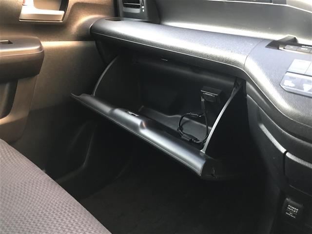 ステップワゴンスパーダ Ｚ　禁煙車／カーナビ／スマートキー／バックカメラ／両側パワースライドドア／ＥＴＣ／アイドリングストップ／フリップダウンモニター／チップアップシート／ステアリングリモコン／パドルシフト／オートライト（22枚目）