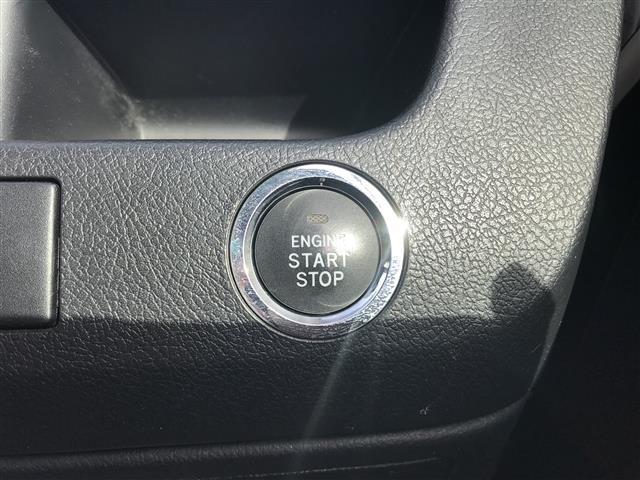 ノア Si 禁煙車/カーナビ/スマートキー/プッシュスタート/バックカメラ/ETC/両側パワースライドドア/チップアップシート/パドルシフト/オートライト/ステアリングリモコン/電格ミラー/防眩ミラー(19枚目)