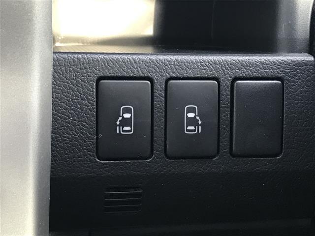 ノア Si 禁煙車/カーナビ/スマートキー/プッシュスタート/バックカメラ/ETC/両側パワースライドドア/チップアップシート/パドルシフト/オートライト/ステアリングリモコン/電格ミラー/防眩ミラー(20枚目)