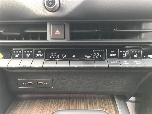 クラウン Ｚ　ワンオーナー／禁煙車／カーナビ／スマートキー／プッシュスタート／バックカメラ／全方位カメラ／ＥＴＣ２．０／コーナーセンサー／ドライブレコーダー／クルーズコントロール／衝突軽減システム／パワーシート（15枚目）