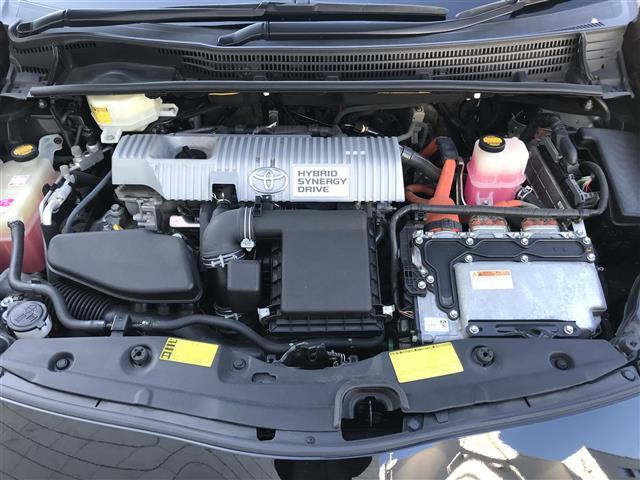 プリウス S 禁煙車/カーナビ/スマートキー/プッシュスタート/バックカメラ/ETC/ドライブレコーダー/コーナーセンサー/ステアリングリモコン/オートライト/パワーウインドウ/電格ミラー/防眩ミラー(8枚目)