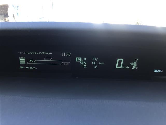 プリウス S 禁煙車/カーナビ/スマートキー/プッシュスタート/バックカメラ/ETC/ドライブレコーダー/コーナーセンサー/ステアリングリモコン/オートライト/パワーウインドウ/電格ミラー/防眩ミラー(10枚目)