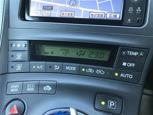 プリウス S 禁煙車/カーナビ/スマートキー/プッシュスタート/バックカメラ/ETC/ドライブレコーダー/コーナーセンサー/ステアリングリモコン/オートライト/パワーウインドウ/電格ミラー/防眩ミラー(15枚目)