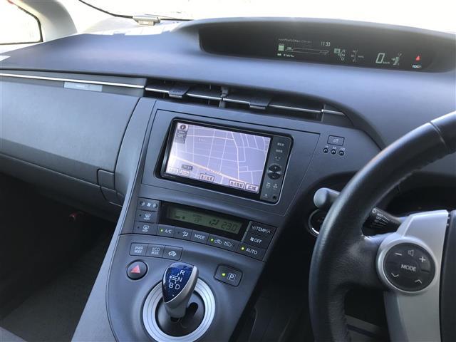 プリウス S 禁煙車/カーナビ/スマートキー/プッシュスタート/バックカメラ/ETC/ドライブレコーダー/コーナーセンサー/ステアリングリモコン/オートライト/パワーウインドウ/電格ミラー/防眩ミラー(17枚目)