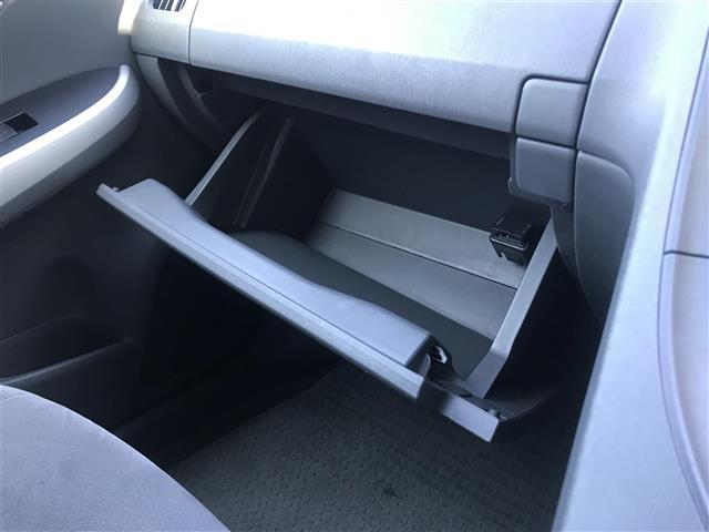 プリウス S 禁煙車/カーナビ/スマートキー/プッシュスタート/バックカメラ/ETC/ドライブレコーダー/コーナーセンサー/ステアリングリモコン/オートライト/パワーウインドウ/電格ミラー/防眩ミラー(23枚目)