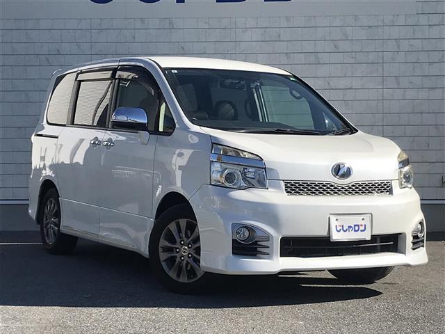 ヴォクシー ＺＳ　煌　禁煙車／カーナビ／スマートキー／プッシュスタート／バックカメラ／両側パワースライドドア／フリップダウンモニター／ドライブレコーダー／チップアップシート／パドルシフト／オートライト／電格ミラー（2枚目）