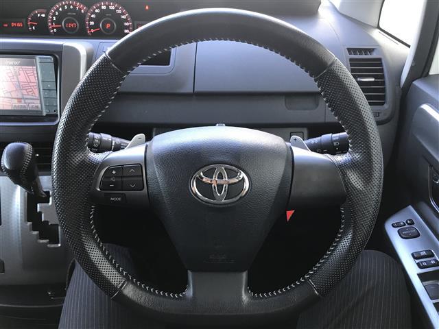 ヴォクシー ＺＳ　煌　禁煙車／カーナビ／スマートキー／プッシュスタート／バックカメラ／両側パワースライドドア／フリップダウンモニター／ドライブレコーダー／チップアップシート／パドルシフト／オートライト／電格ミラー（11枚目）