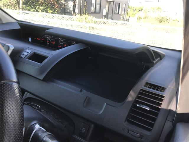 ヴォクシー ＺＳ　煌　禁煙車／カーナビ／スマートキー／プッシュスタート／バックカメラ／両側パワースライドドア／フリップダウンモニター／ドライブレコーダー／チップアップシート／パドルシフト／オートライト／電格ミラー（26枚目）