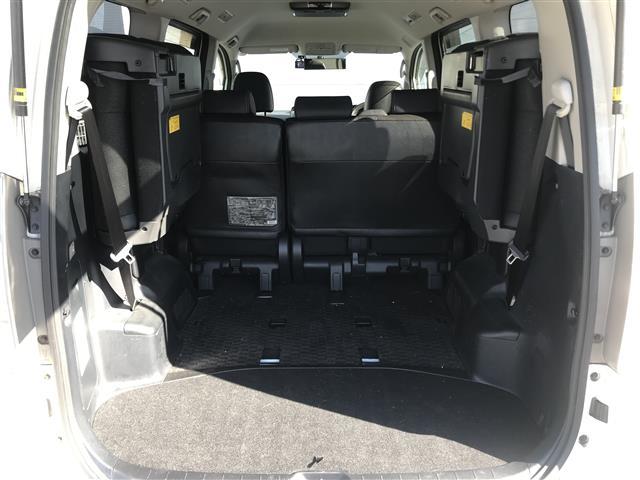 ヴォクシー ＺＳ　煌　禁煙車／カーナビ／スマートキー／プッシュスタート／バックカメラ／両側パワースライドドア／フリップダウンモニター／ドライブレコーダー／チップアップシート／パドルシフト／オートライト／電格ミラー（36枚目）