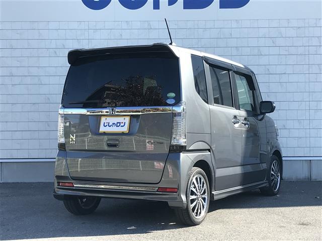 Ｎ－ＢＯＸカスタム Ｇ・ターボＬパッケージ　ワンオーナー／禁煙車／カーナビ／スマートキー／プッシュスタート／バックカメラ／ＥＴＣ／両側パワースライドドア／クルーズコントロール／アイドリングストップ／チップアップシート／ステアリングリモコン（6枚目）