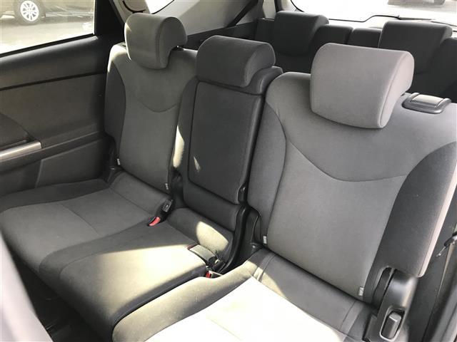 プリウスアルファ Ｓツーリングセレクション　禁煙車／カーナビ／スマートキー／プッシュスタート／バックカメラ／ＥＴＣ／フリップダウンモニター／ヘッドライトウォッシャー／ステアリングリモコン／オートライト／パワーウインドウ／電格ミラ（29枚目）