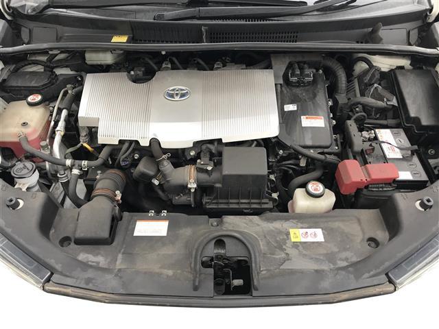 プリウス Ｓ　禁煙車／カーナビ／スマートキー／プッシュスタート／バックカメラ／ＥＴＣ／ステアリングリモコン／オートライト／電格ミラー／パワーウインドウ／防眩ミラー（8枚目）