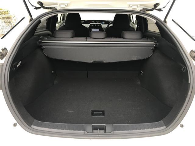 プリウス Ｓ　禁煙車／カーナビ／スマートキー／プッシュスタート／バックカメラ／ＥＴＣ／ステアリングリモコン／オートライト／電格ミラー／パワーウインドウ／防眩ミラー（27枚目）